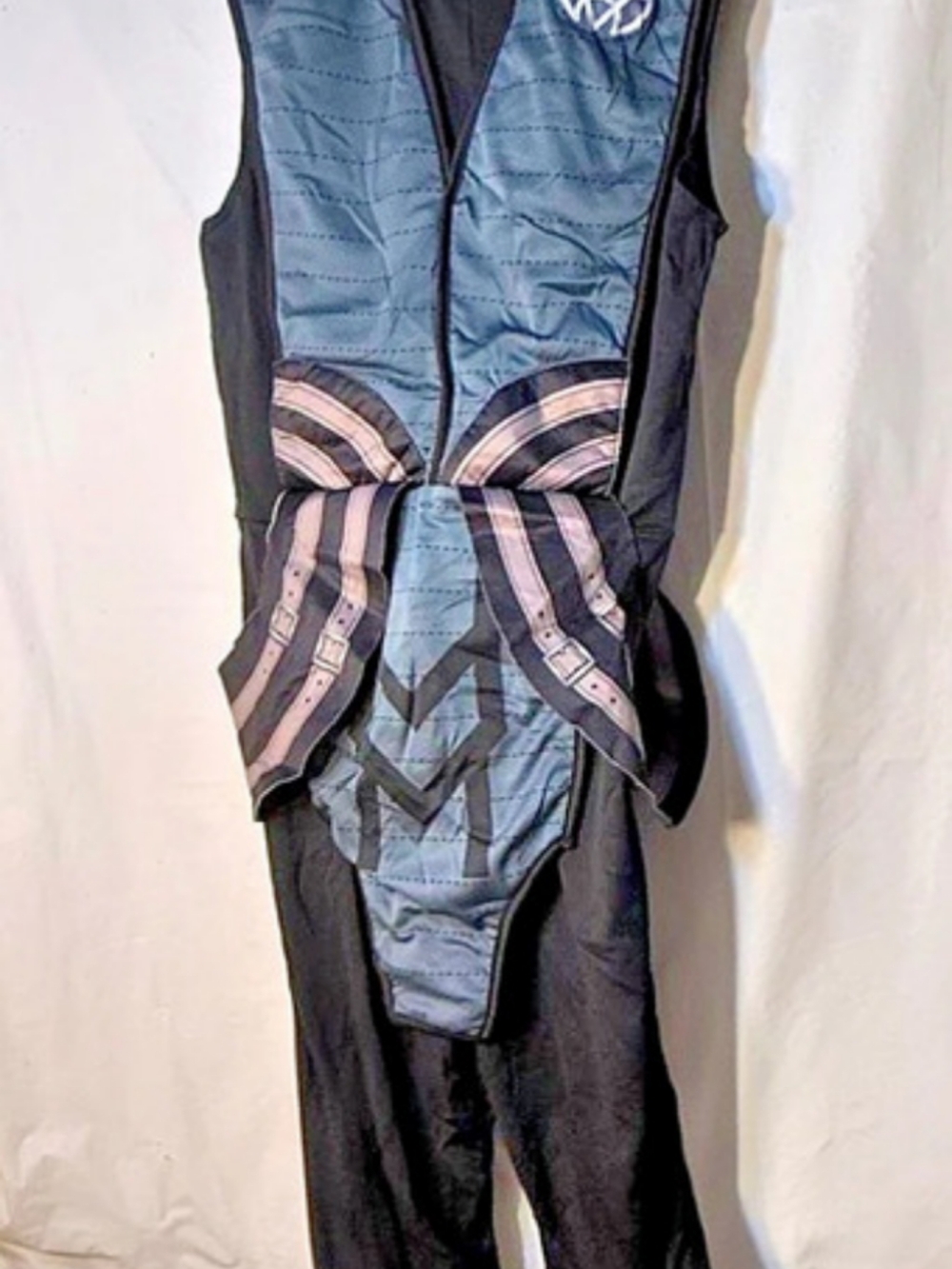 Mortal Kombat costume Black & Blue Like New